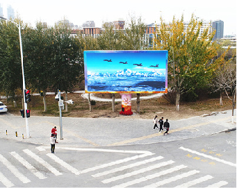 弥勒户外大屏广告投放要点。